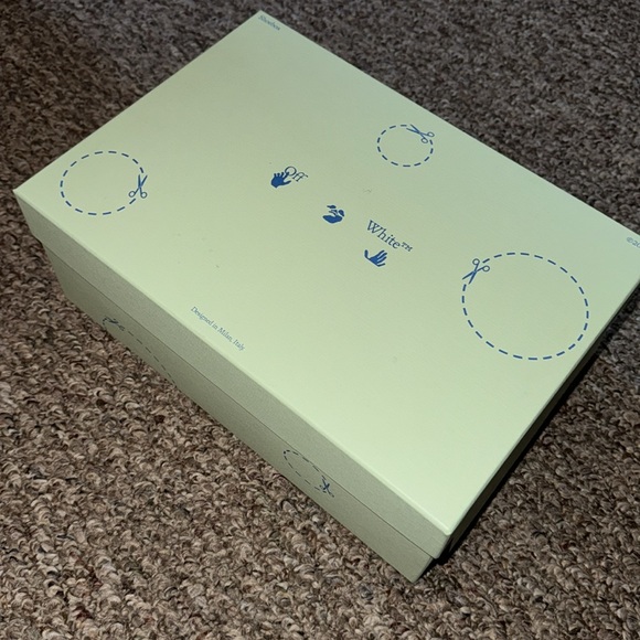 Off white Sneakers - Picture 14 of 14